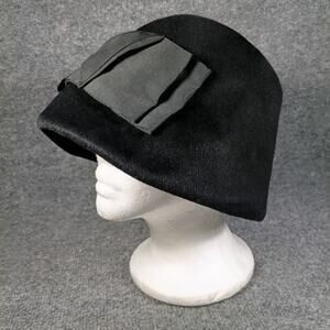 Henry Pollack Vintage Cloche Hat Black Felt Grosgrain Bow Union Label 1950s